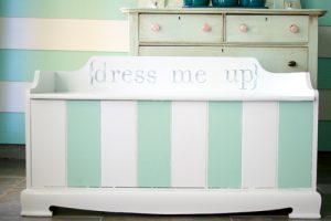 DIY Dress Up Bench - Dress Up Storage Solutions DIY Ideas at www.kidslovedressup.com