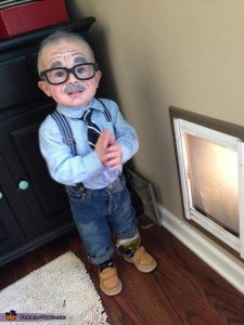 18 Fun and Fabulous DIY Halloween Costumes For Boys! Check out these ideas and more at KidsLoveDressUp.com! DIY costumes, DIY dress up, Hallowen costumes for kids, boys halloween costumes, boys dress up, boys diy halloween, homemade costumes kids, easy diy costumes, simple costumes to make, make own costumes kids