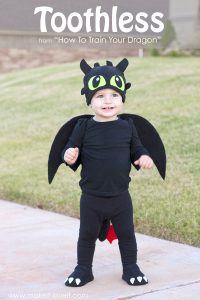 18 Fun and Fabulous DIY Halloween Costumes For Boys! Check out these ideas and more at KidsLoveDressUp.com! DIY costumes, DIY dress up, Hallowen costumes for kids, boys halloween costumes, boys dress up, boys diy halloween, homemade costumes kids, easy diy costumes, simple costumes to make, make own costumes kids